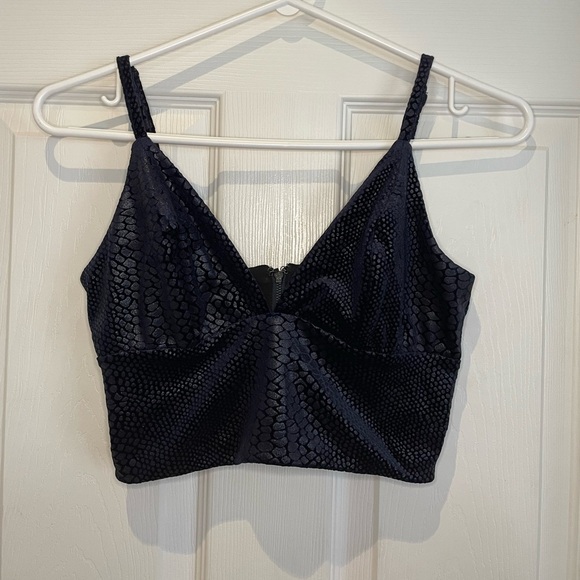 GUESS croptop shirt / bralette - Picture 1 of 4